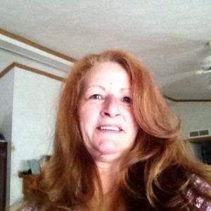 Meet your Posher, Alicia